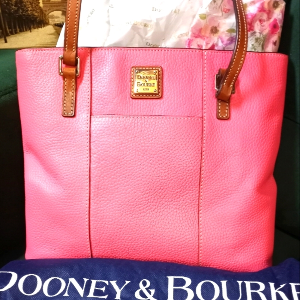 Dooney and bourke small Lexington shopper!